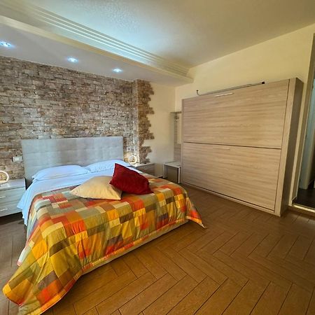 B&B Palazzo Del Toro Montesilvano Marina Buitenkant foto