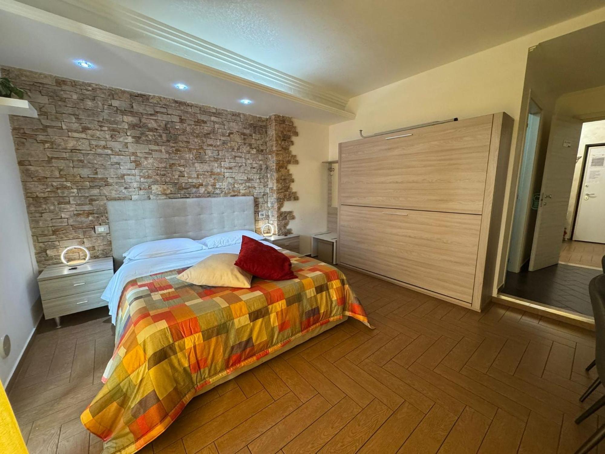 B&B Palazzo Del Toro Montesilvano Marina Buitenkant foto